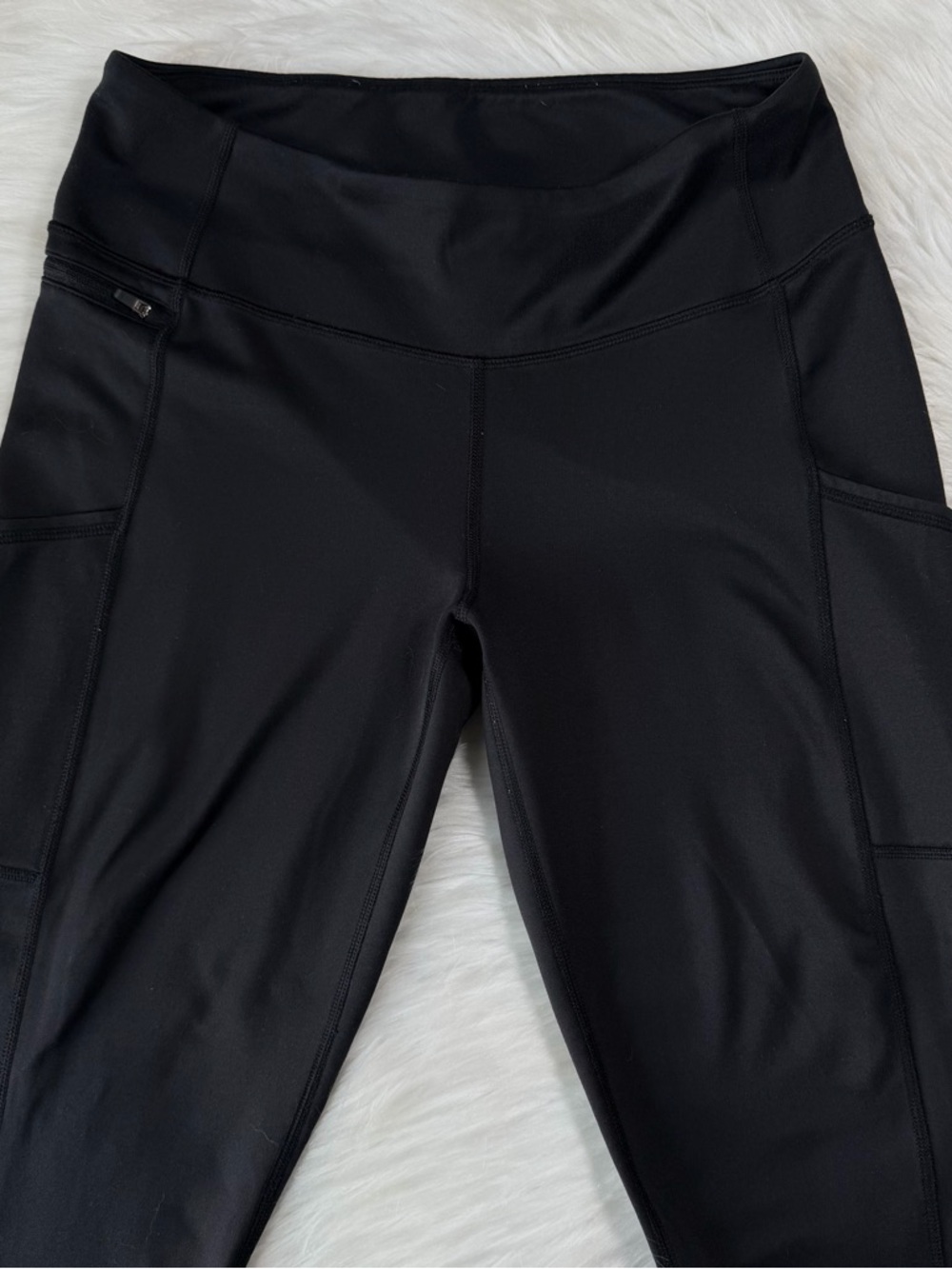 Patagonia Performance Leggings with Side Pocket - Picture 2 of 8